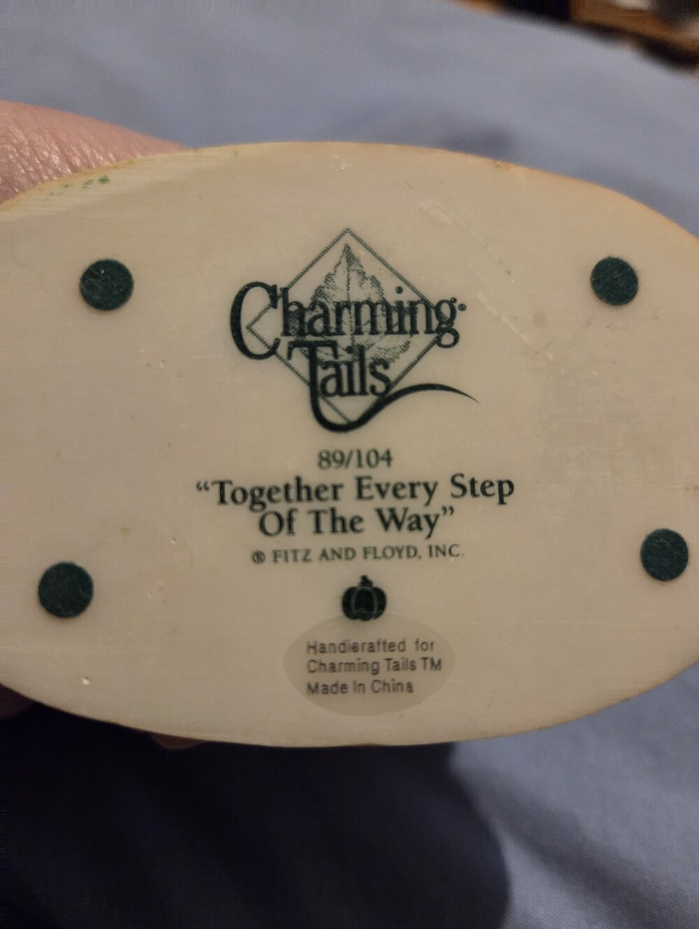 Charming Tails - Picture 3 of 3